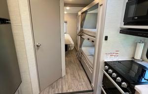 2024 Thor Motor Coach - Coleman 32CM