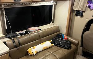 Family Friendly RV sleeps 9 with Kids Bunks!