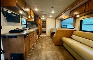 2018 Winnebago Minnie Winnie 31K