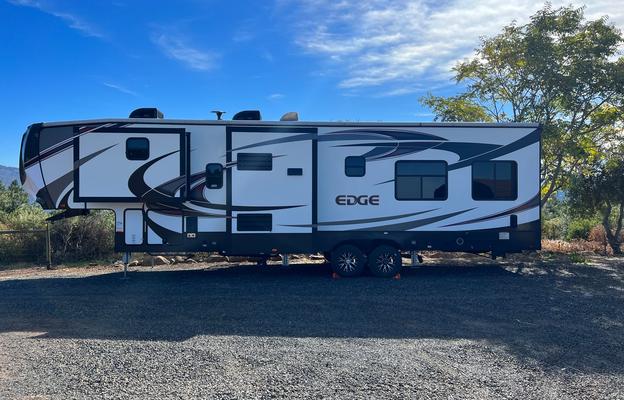 2017 Heartland Edge 357