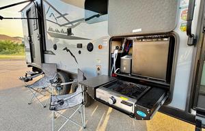 The Texas Peach Retreat