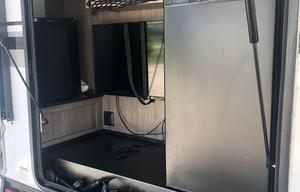 2020 Vibe 32BH RV rental photo 8