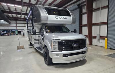 The Phoenix, 2026 Thor Motor Coach Omni TRAIL R36