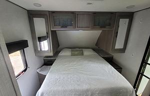 2022 Dutchmen RV Coleman Light 3215BH RV rental photo 3