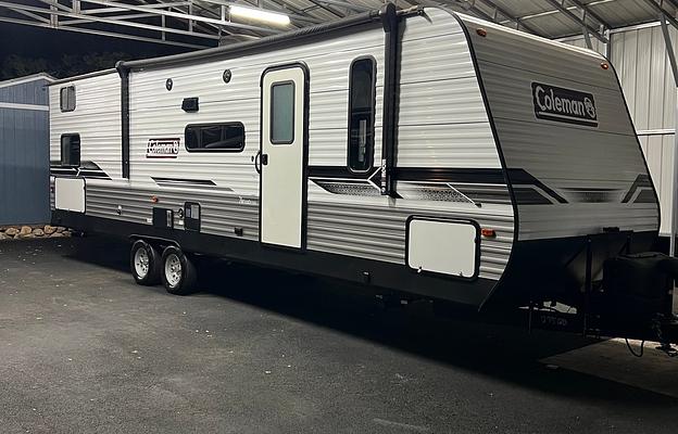 2022 Dutchmen RV Coleman Lantern Series 295QB