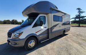 2017 Winnebago View 24J RV rental photo 38