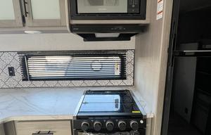 2024 COLEMAN LANTERN 263BH