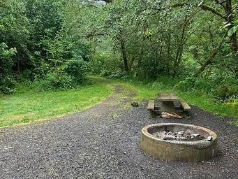 Rocky Bend Group Site, Loop: