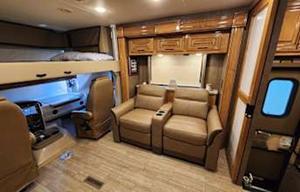 2019 Thor Challenger Class A RMI730