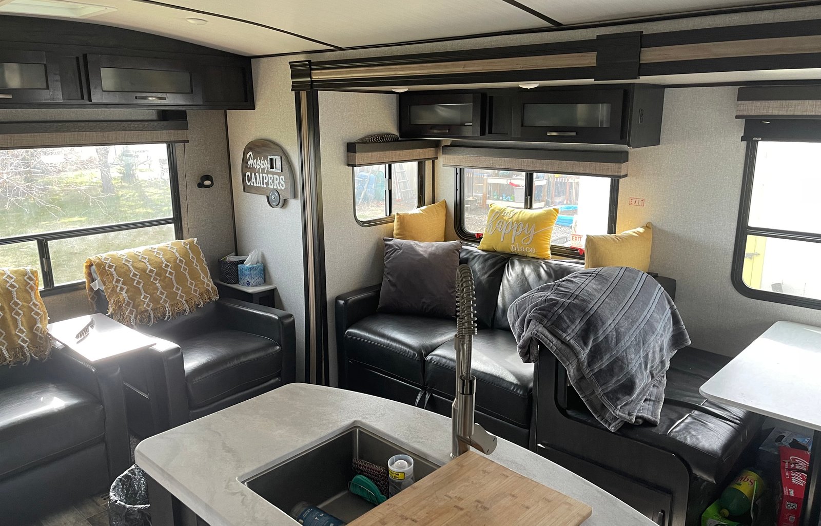 2020 Forest River Surveyor Luxury 265RLDS Tina