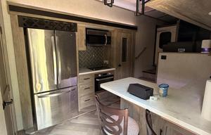 2021 Forest River RV Wildwood Heritage Glen Elite Series 36FL RV rental photo 4