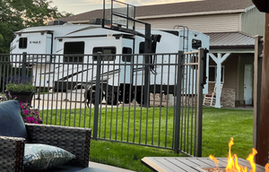 Huge outdoor kitchen w/ 36" Blackstone Griddle