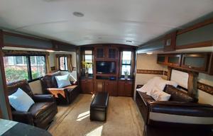 2015 Keystone Bullet 30REPR