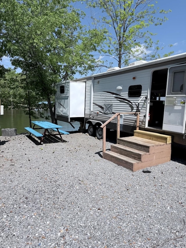Lakeside Campground, Marina, and Boat Storage