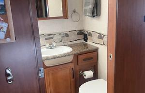 2010 Fleetwood Fiesta, 3 Slide Outs, Class A