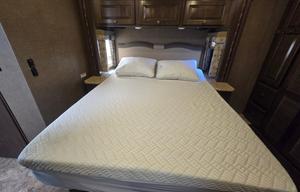 2 Baths, Washer/Dryer, 2 A/Cs, King Bed, Sleeps 6