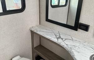 2021 Salem Hemisphere 378FL RV rental photo 7
