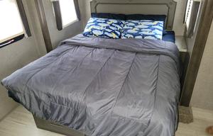 2020 Rockwood Ultra Lite 2608BS - Camp in Luxury!