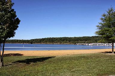 Holmes Bend Beach