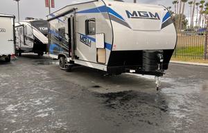 2021 Genesis Supreme 29 CK RV rental photo 14