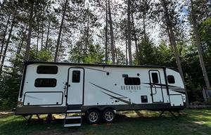 2024 Rockwood Ultra Lite 2706WS RV rental photo 5