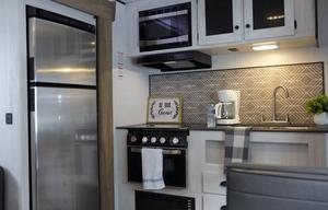 2022 Heartland Trail Runner 261BHS RV rental photo 4