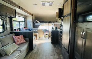 ADVENTURE MOBILE!!!