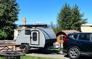 The Teardrop Adventurer – Compact Comfort Explorer