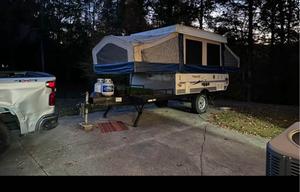 2006 Forest River RV Flagstaff Classic 281RK RV rental photo 3