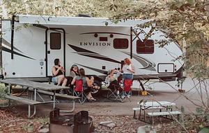 Traveler – Compact Comfort for Your Next Adventure