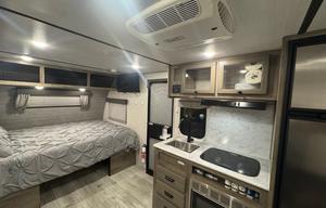 The Little Hauler 3,700 lb Bunkhouse