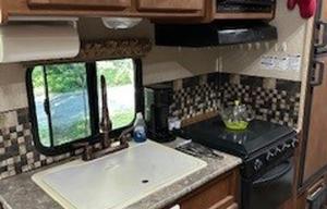 Stationary Cute Camper & FHU Space near Glacier NP