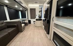 BRAND NEW UNIT!!! This Forest River is luxury!!