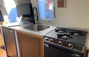 Airstream in 2 colors! Stand out!
