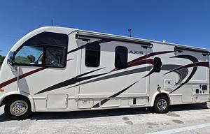 2020 Thor Axis - Easy to Drive and Easy to Park