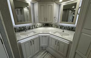 Presidential Luxury Coach