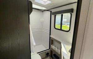 Family Friendly 2022 Cruiser Shadow Cruiser BH