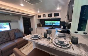 268FKBS - Blue Peaks Rendezvous - Luxury Camping