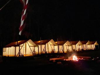 Glamping on the Greys