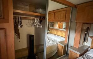 2004 Mandalay Luxury Division Mandalay Class A 43A