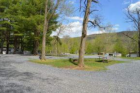 Saunderosa Park
