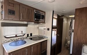 2020 Cherokee Wolf Pup Sleeps 6 St George, Utah