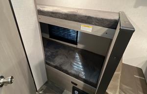 2023 Coleman Lantern LT 17B