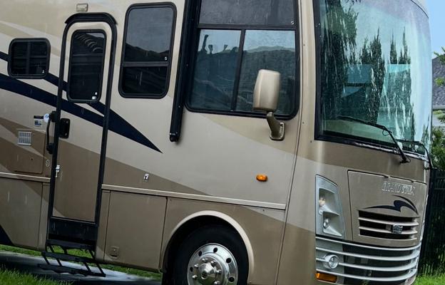 2009 Ford Newmar Grand Star
