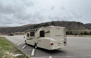 2017 LIKE NEW Winnebago Minnie 31K Sleeps 8!