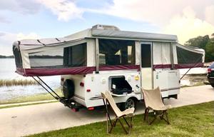 26' Popup Camper Big Enough for 6 - 2 King Beds