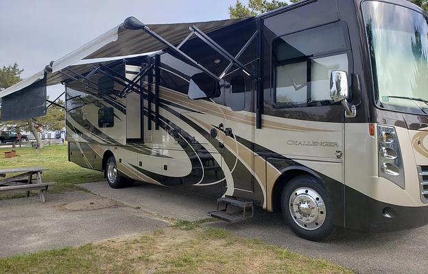Luxury Class A  - DELIVERY & SETUP by OWNER