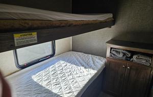 2018 Prowler Lynx 30 LX RV rental photo 8