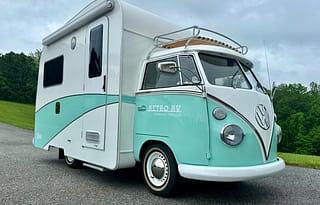 Volkswagen Bus RetroRV "Beka"