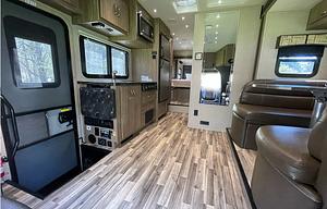 2017 Isata 3, Diesel, Auto-level, Fully Loaded.